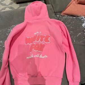 White Fox hoodie bubblegum